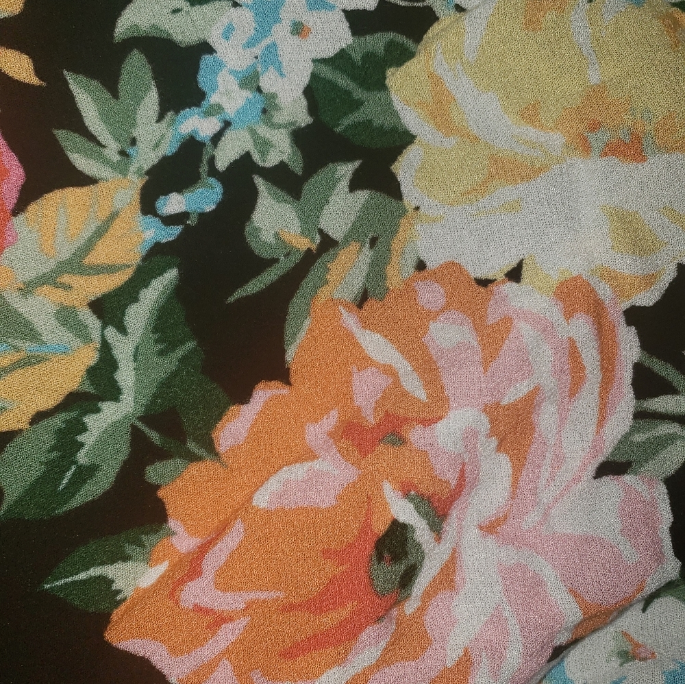 Women's Floral long over the shoulder blouse